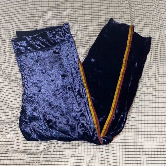 aerie Pants & Jumpsuits Aerie Velvet Track Leggings Poshmark